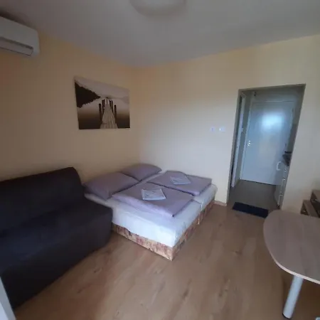 Aranyhid Apartmanhaz-arany * Siofok
